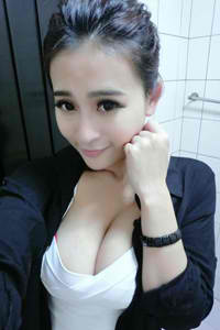 花与爱丽丝